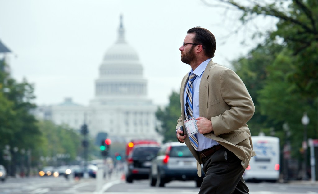 Federal workers to pay more for healthcare