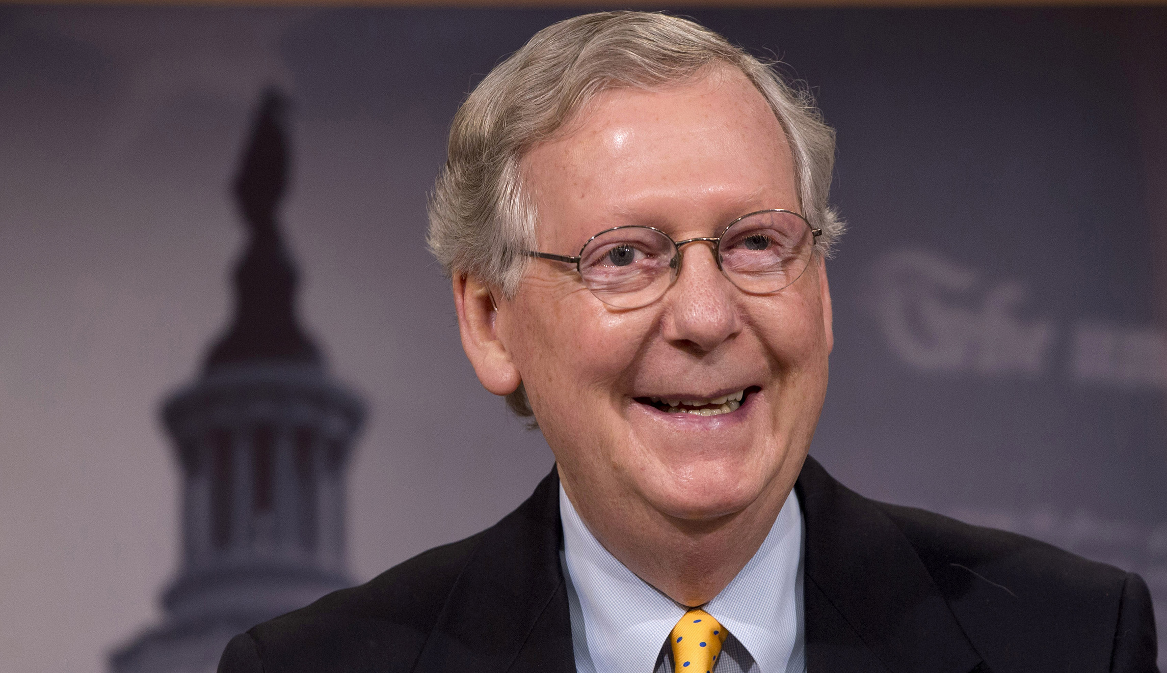 Mitch McConnell trolls Trump-Bannon feud with smug tweet