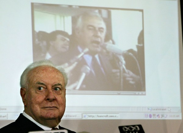 Australia premier credited with 1970s reforms dies