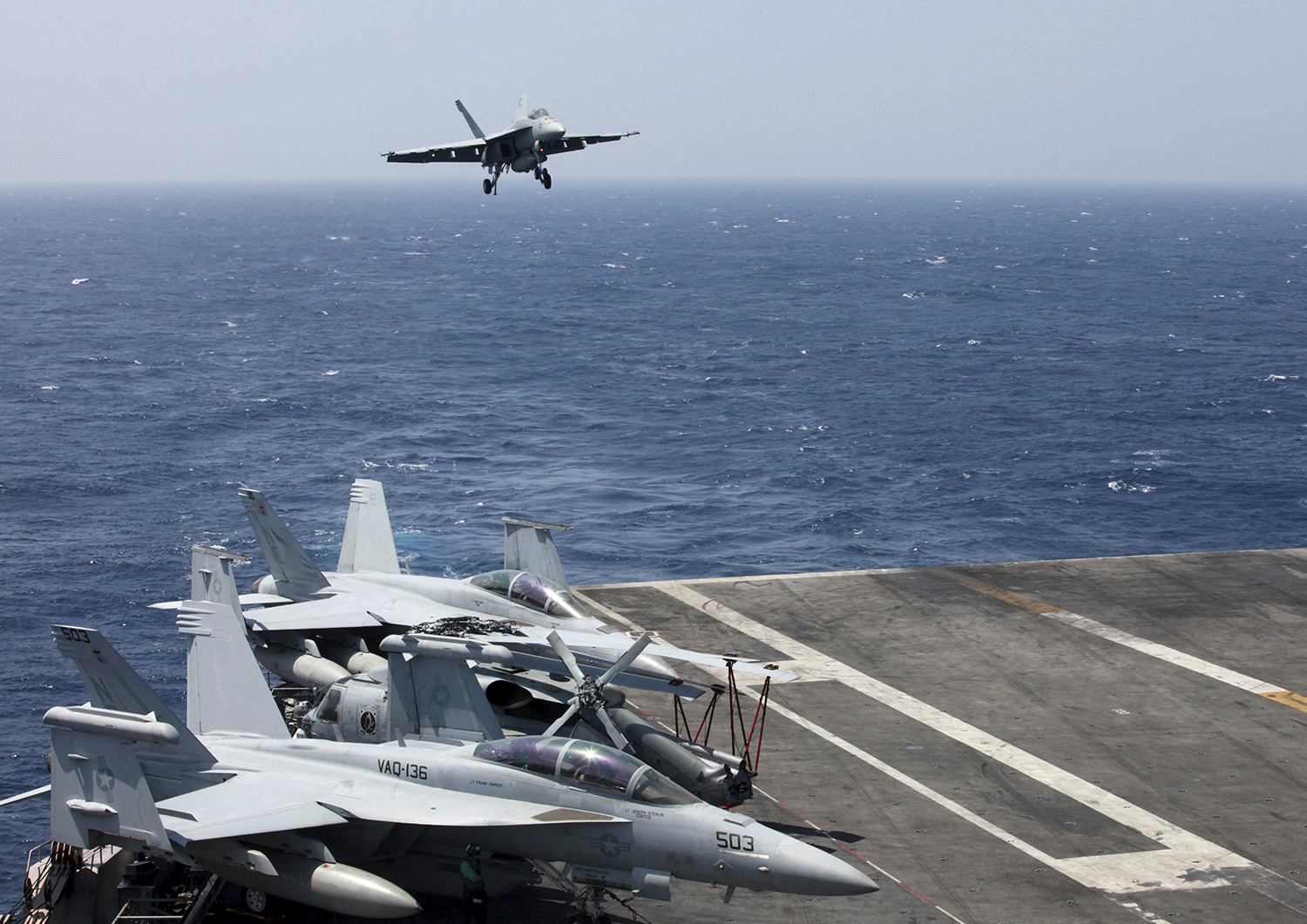 Report: Navy instructor pilots go on strike over unsafe flying conditions