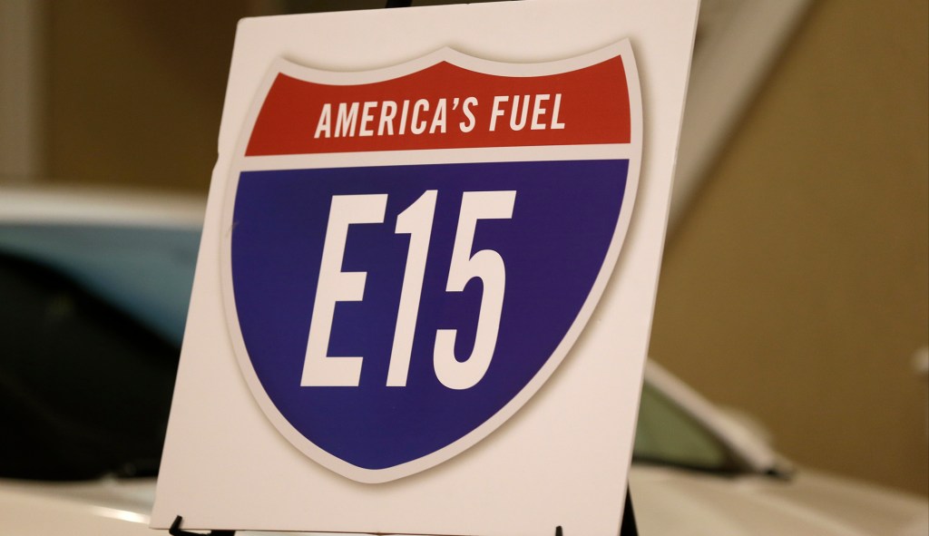 Senate environment leaders lukewarm on bill to allow higher ethanol blends