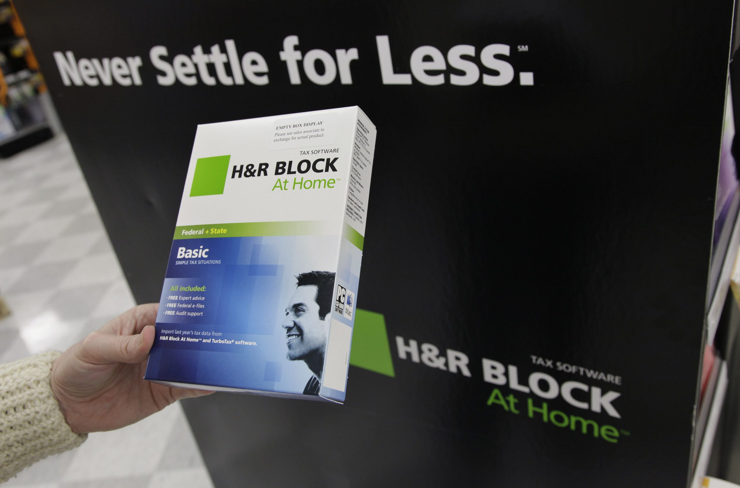 H&R Block 2Q loss narrows as revenue rises