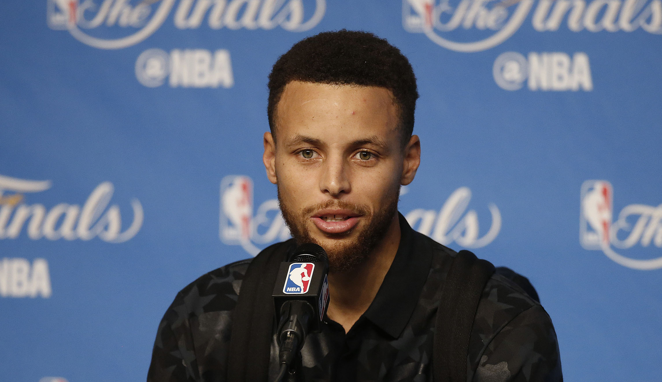 Trump blocks Stephen Curry’s shot at visiting the White House after he says he doesn’t want to go