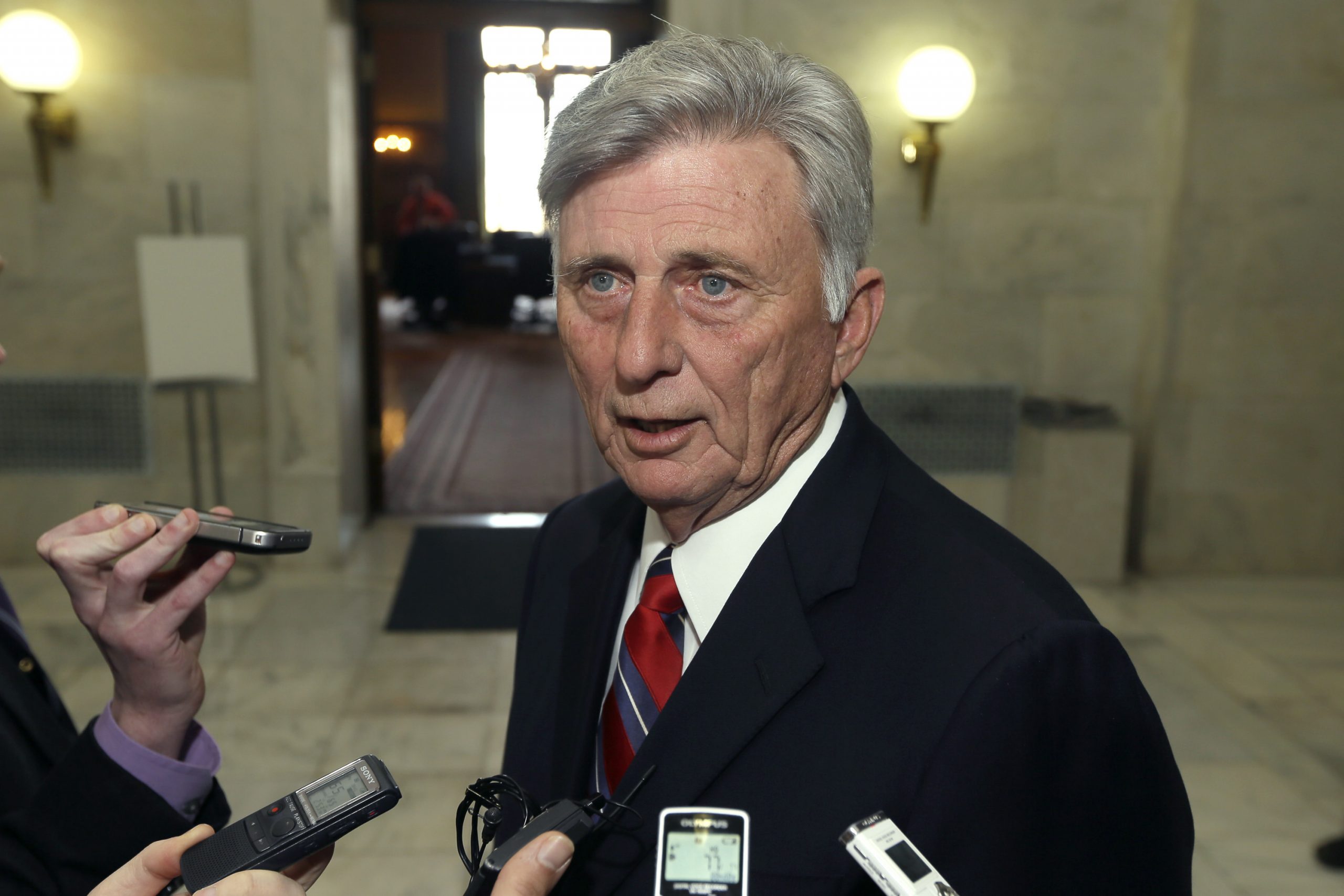 Ark. Gov. Beebe vetoes 12-week abortion ban