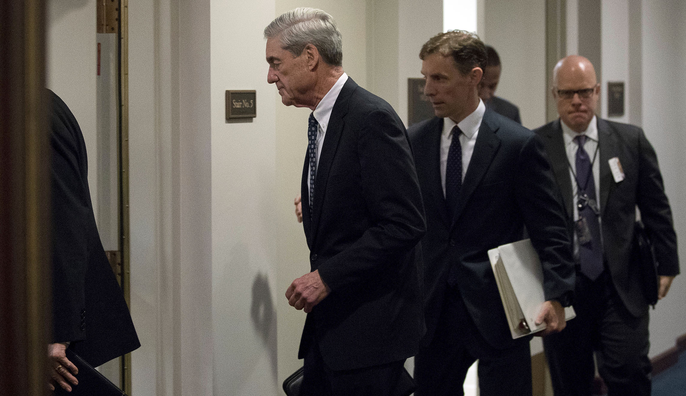 Trump’s attorneys make case against obstruction of justice to Robert Mueller: Report