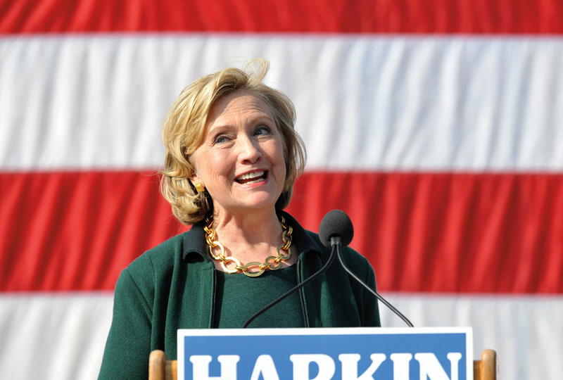 Will Hillary Clinton tweet her way to victory in 2016?