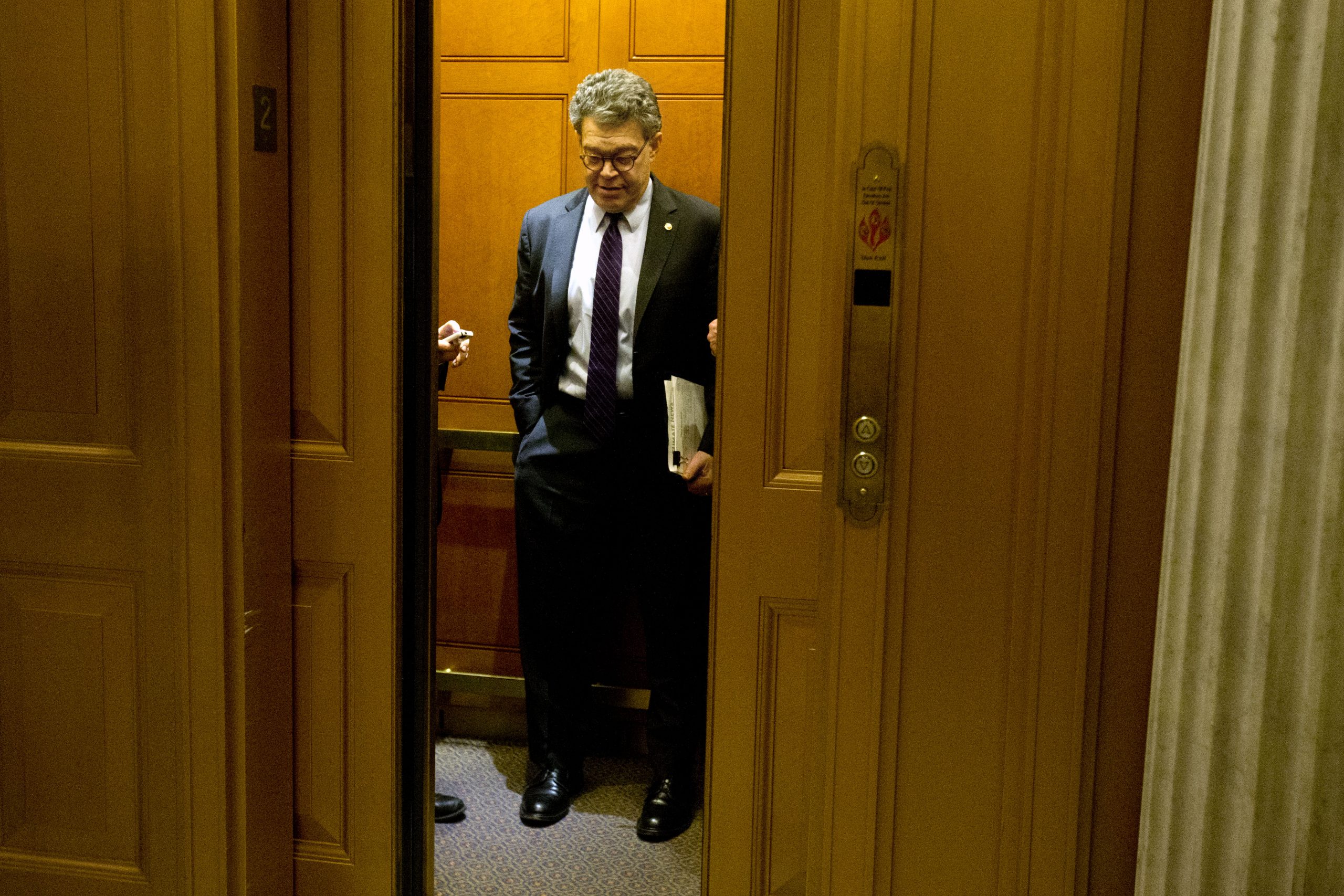 Franken slams cyberbill over privacy protection