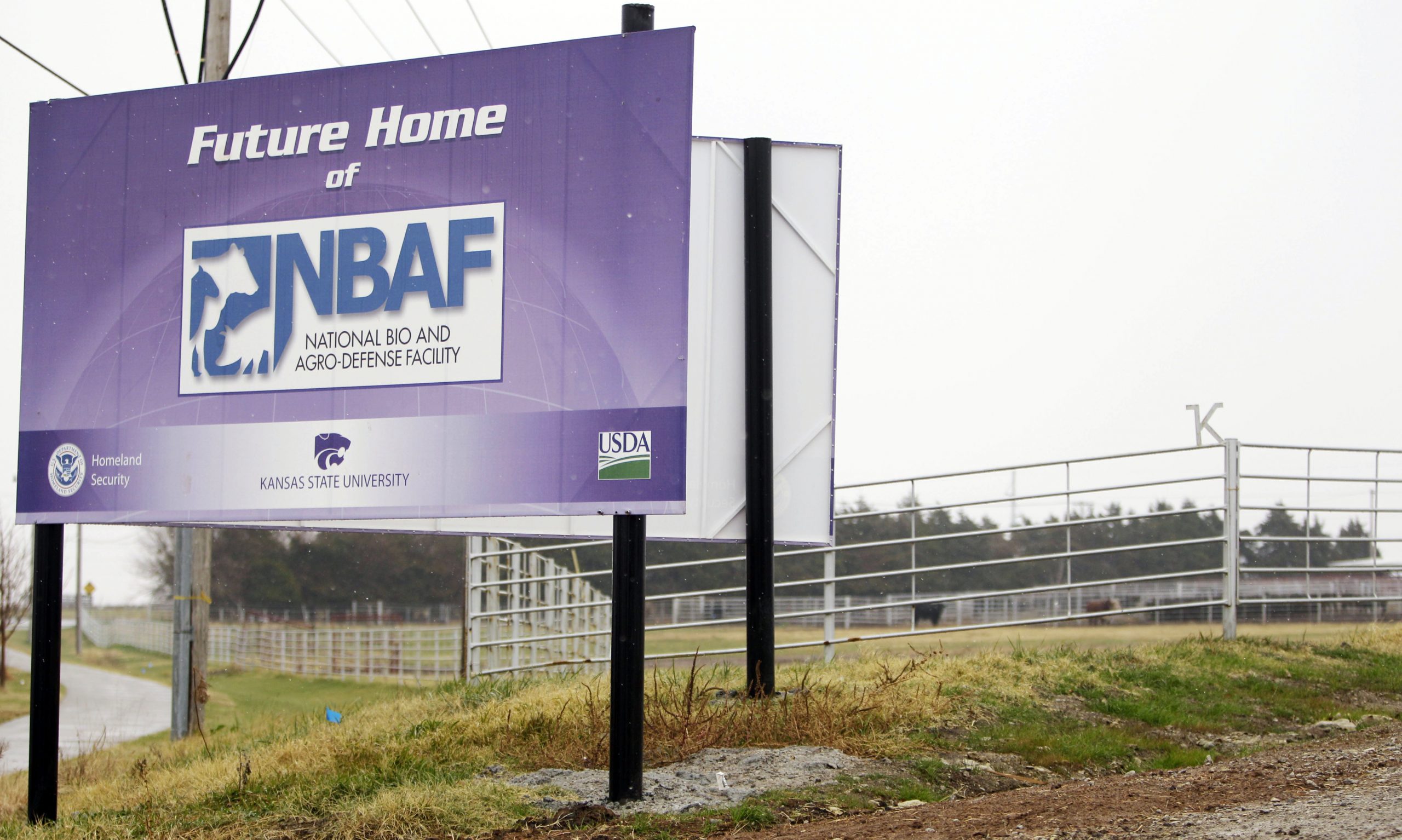 Kansas officials press feds for biosecurity lab