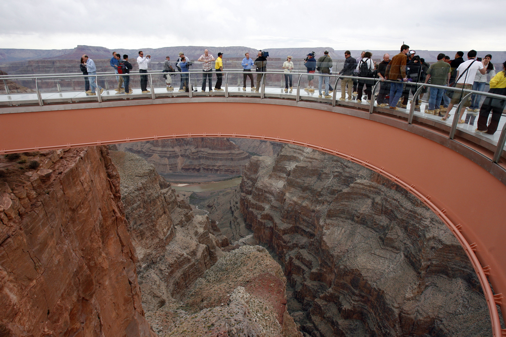 Bumpy road to Grand Canyon Skywalk now paved