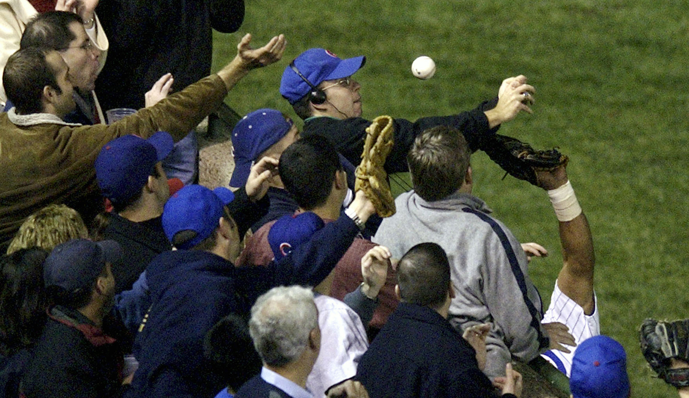 Steve Bartman’s saga with the Chicago Cubs shows the danger of losing your privacy