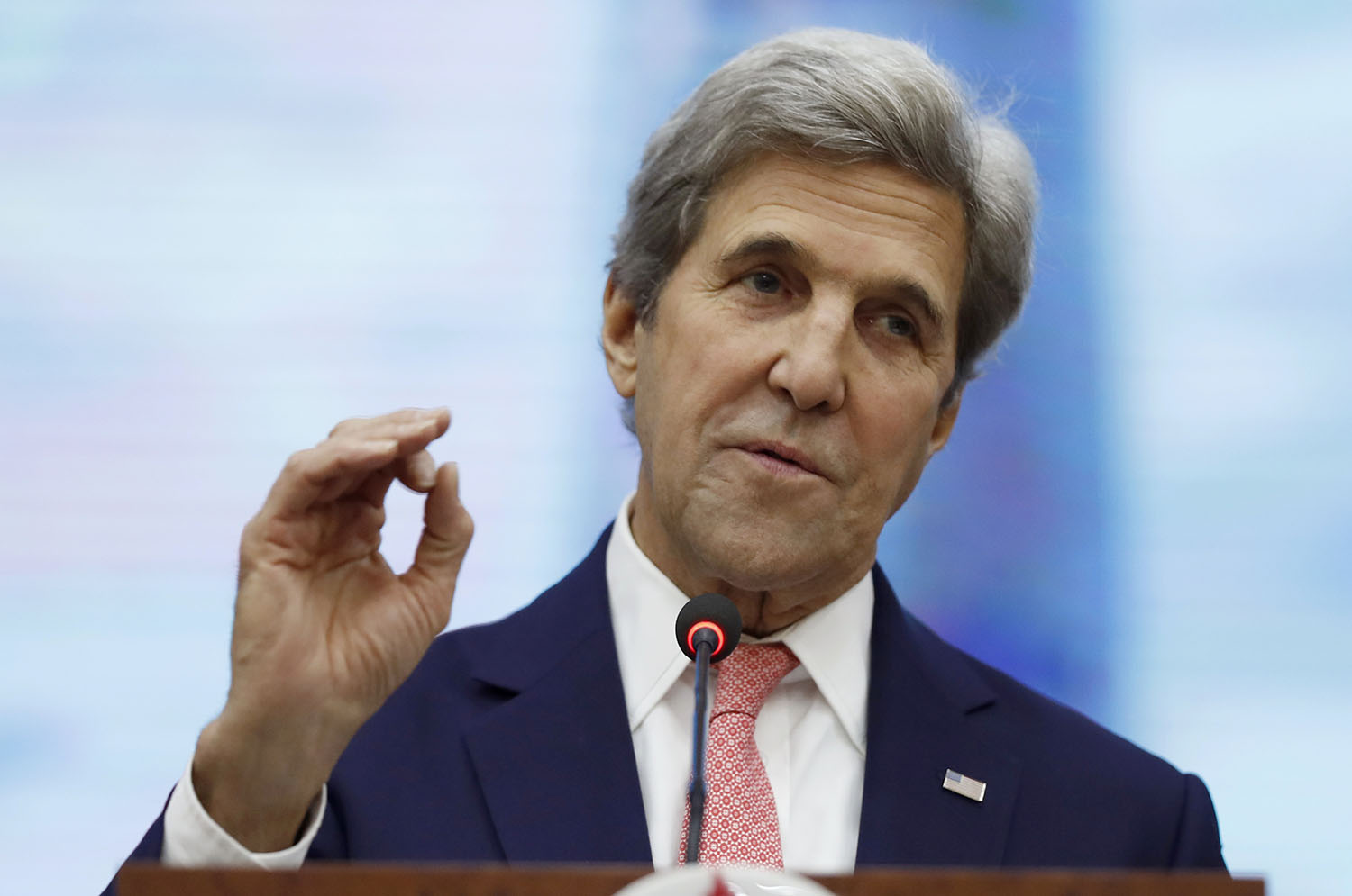 John Kerry rips Trump by telling grads to ‘learn Russian’