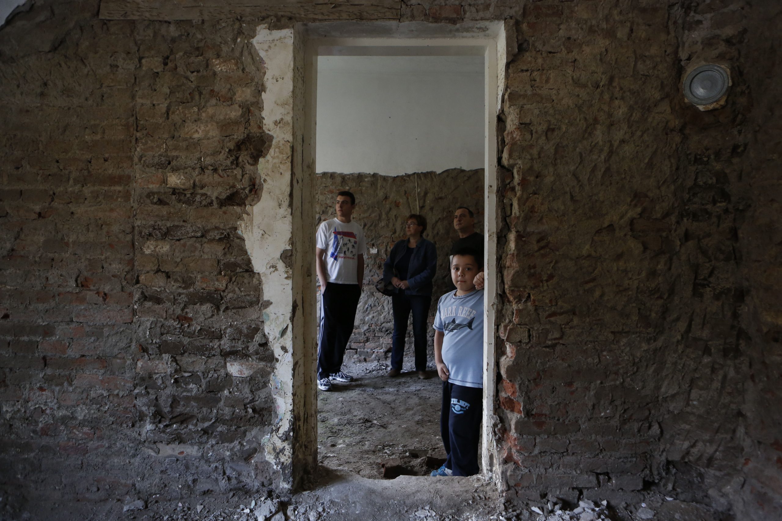 Bosnian voters bleak over untapped flood aid