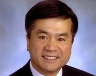 Obama Chooses Commerce Sec. Gary Locke to Be New China Ambassador