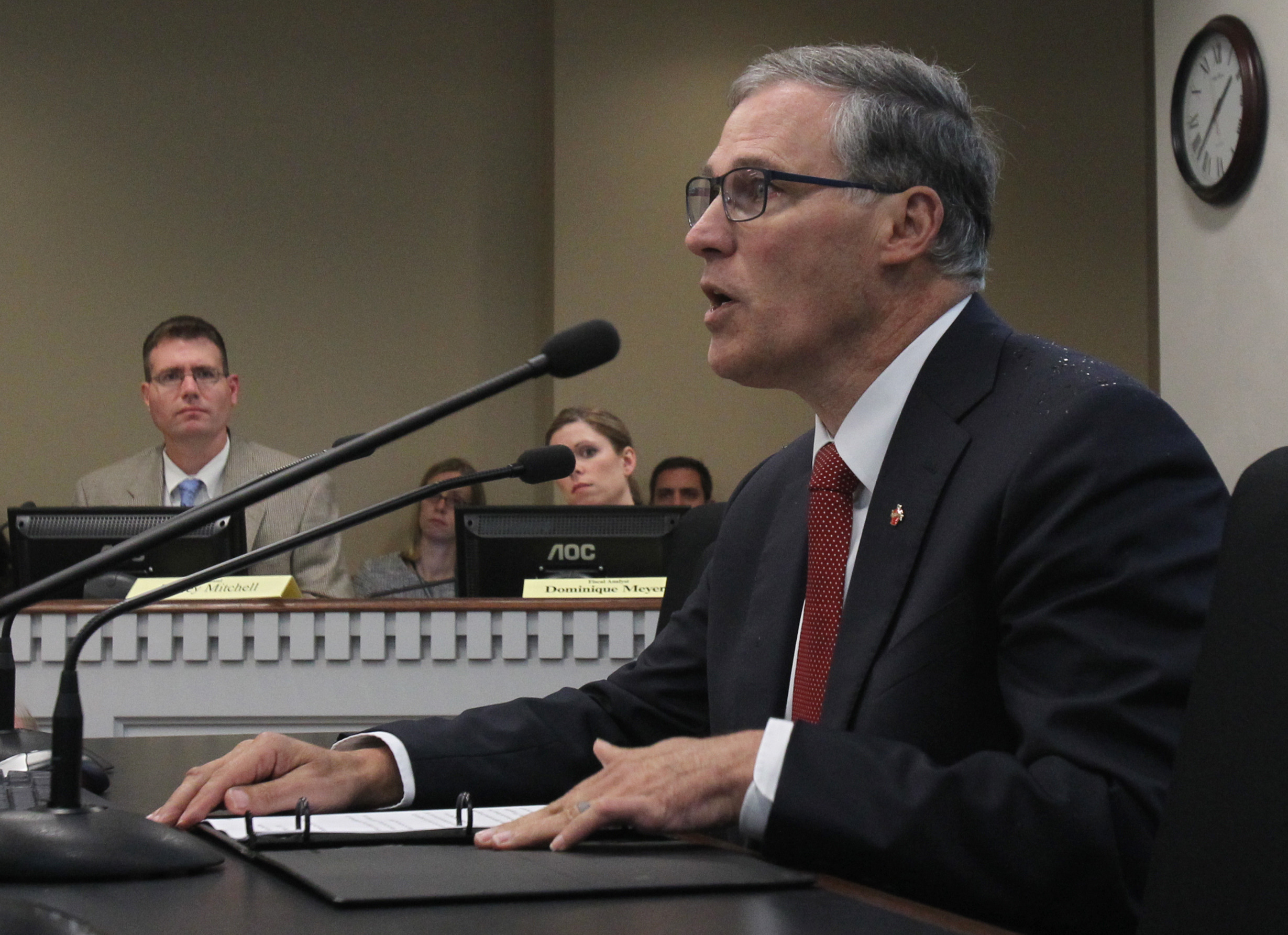 Washington to regain some long-term jobless benefits