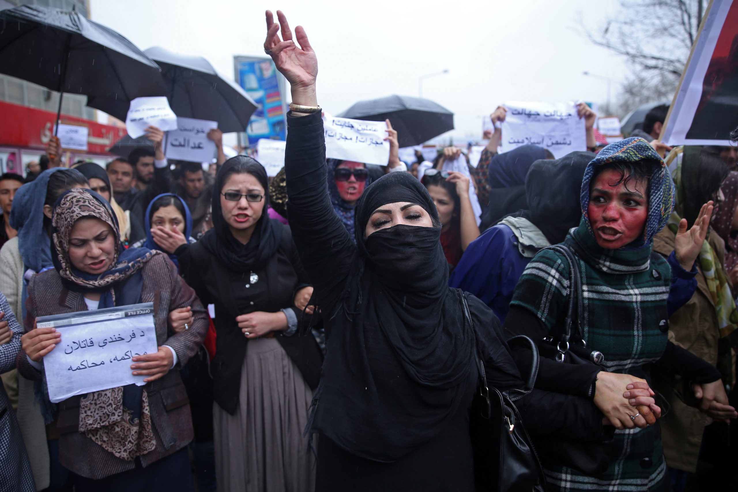 Feds botched Afghan womens’ programs, launch new one for $416 million