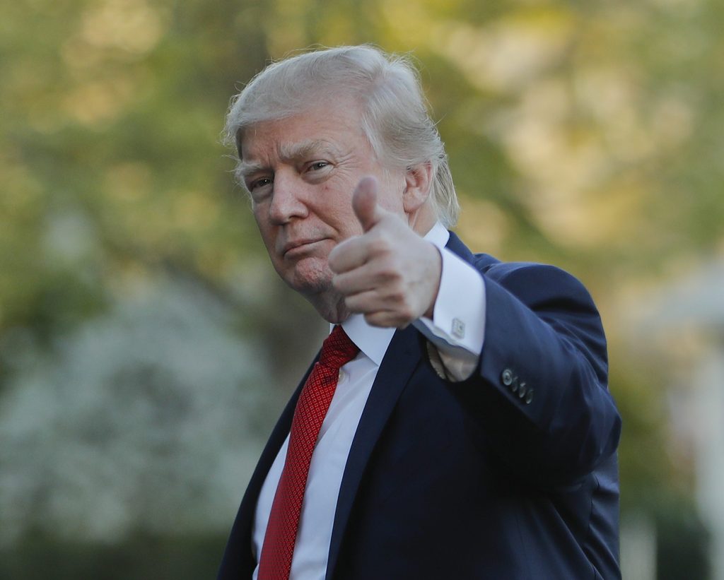 Trump offers Passover greeting on Twitter