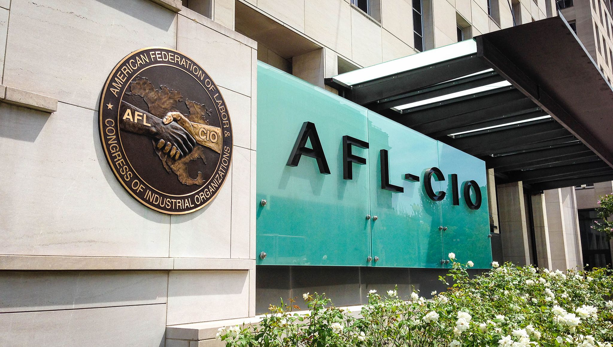 AFL-CIO begins anti-Trump push in swing states