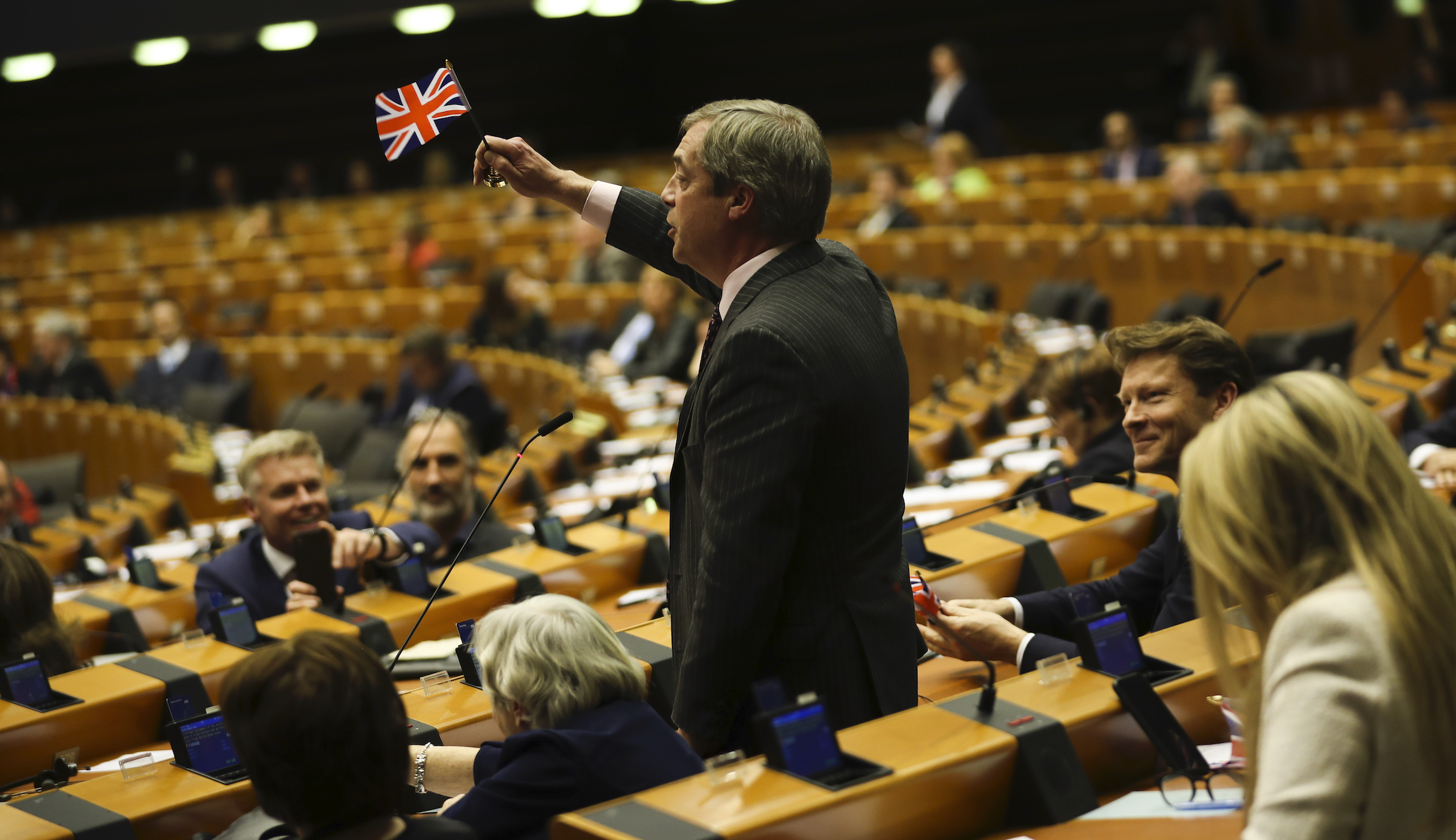 ‘We love Europe, we just hate the European Union’: Nigel Farage blasts EU during goodbye speech