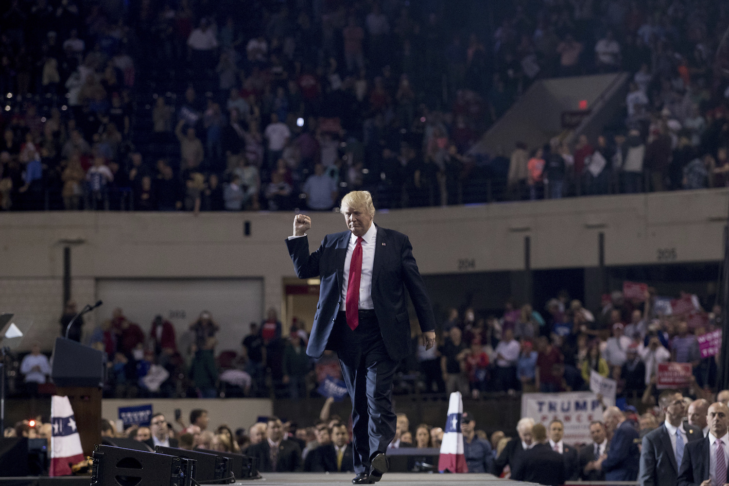 Trump rallies designed to divert attention from Democrats and prevent front-runner breakout