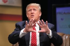 Will Donald Trump’s ties to a criminal hurt his campaign?