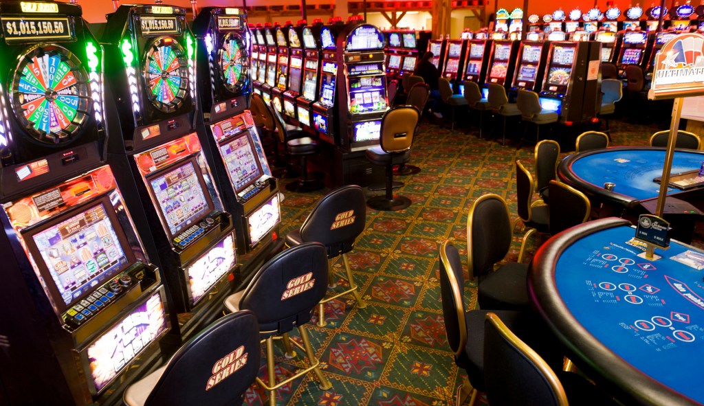 Congress looks to make unionizing tribal casinos difficult