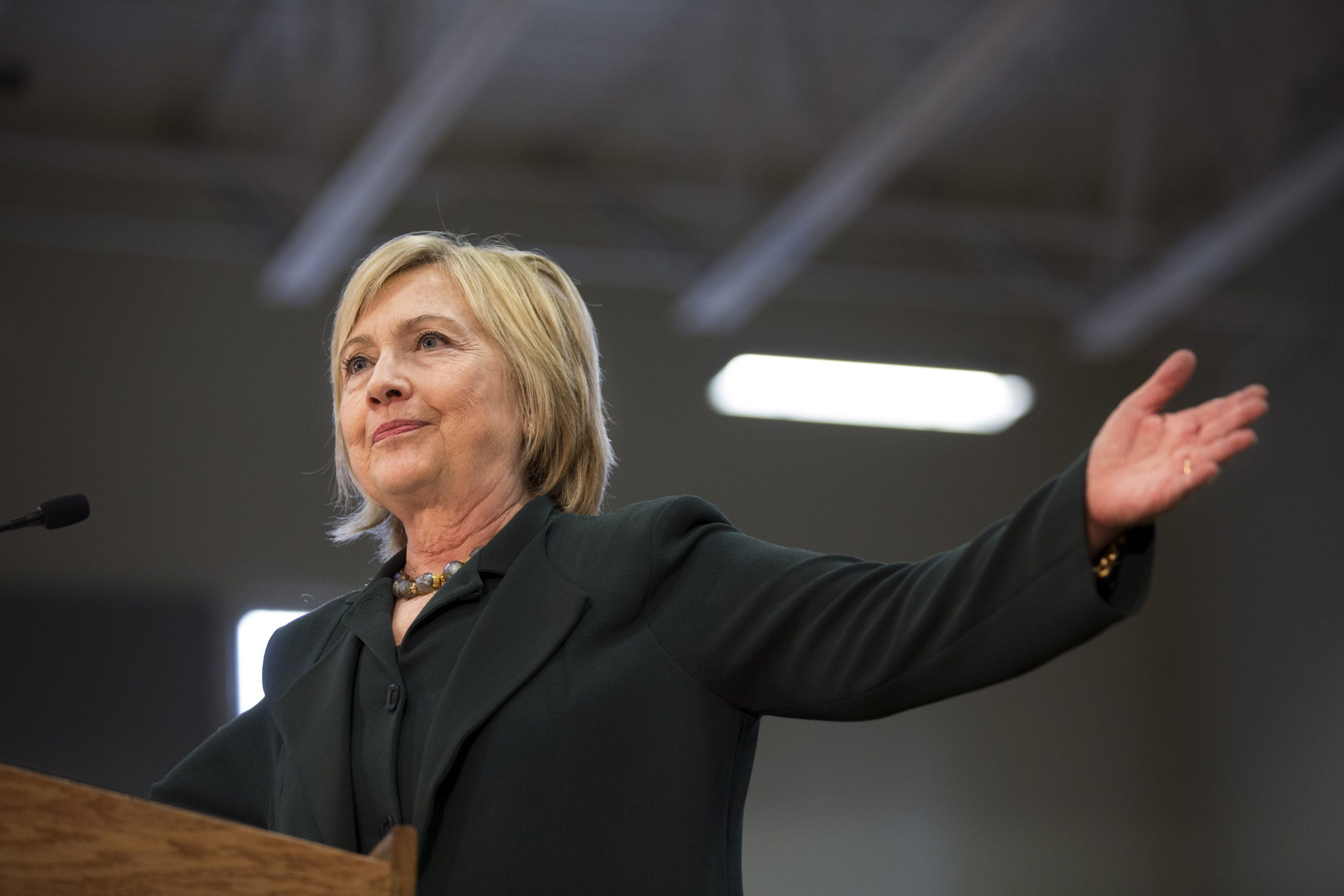 Clinton shifts away from San Bernardino gun control focus