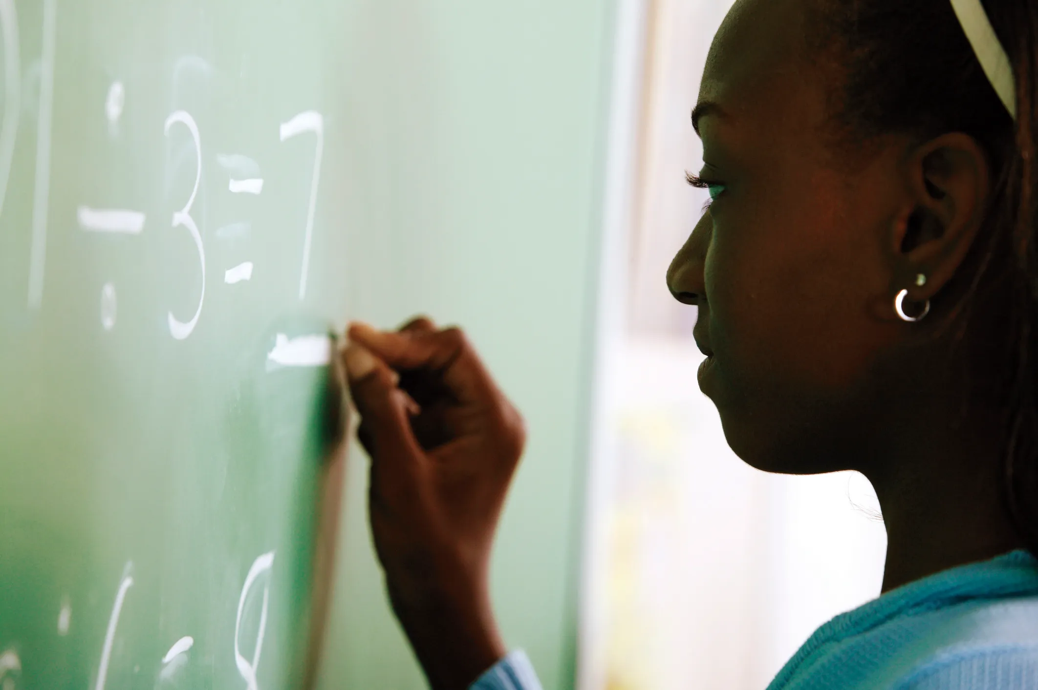 Schoolteacher cheating creates fraudulent diplomas