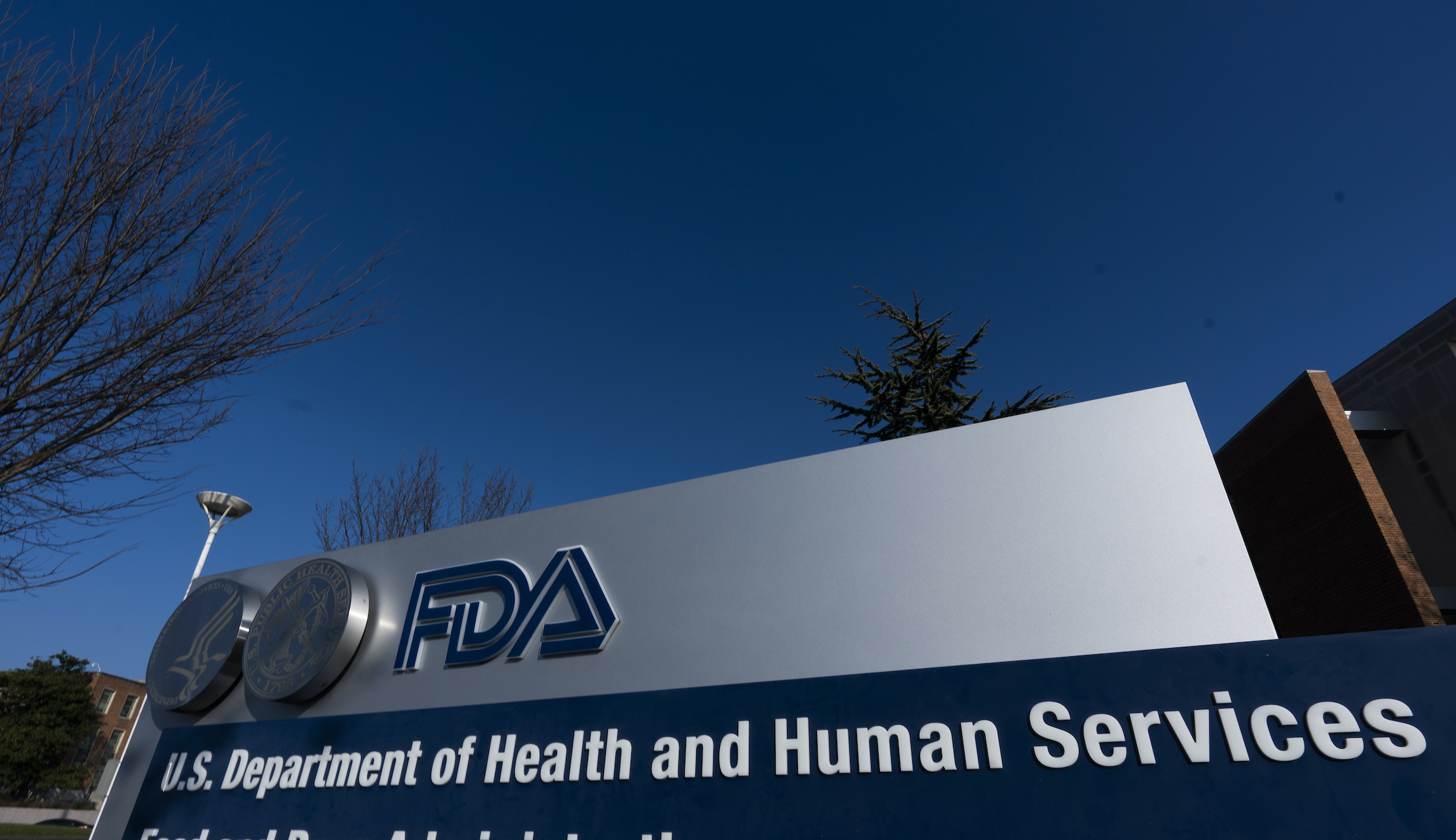 Pfizer-BioNTech coronavirus vaccine approved, beginning scramble to inoculate millions