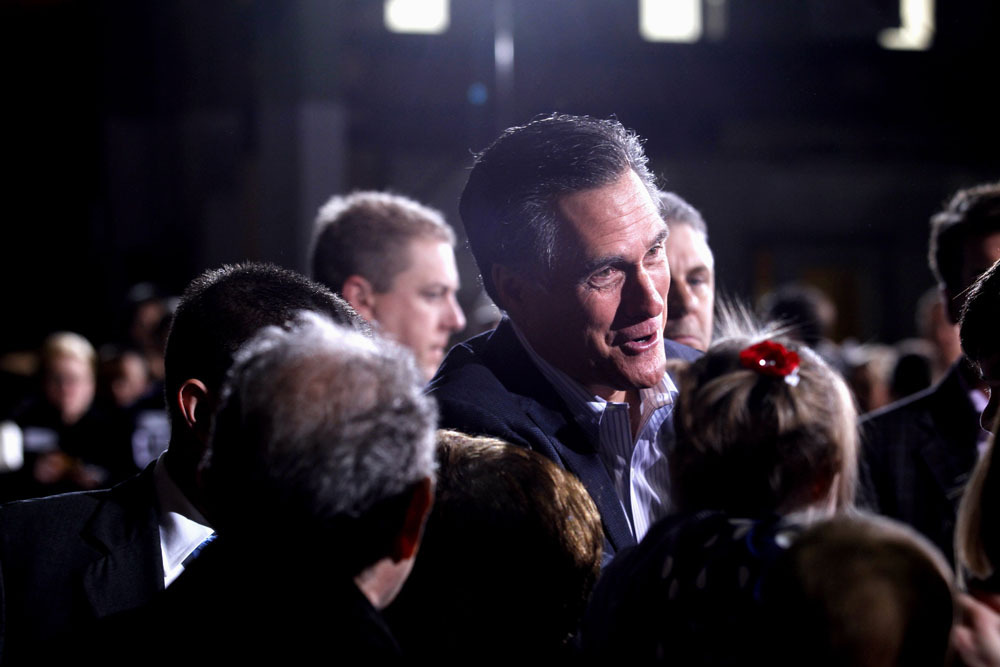 GOP voters start lining up behind Romney