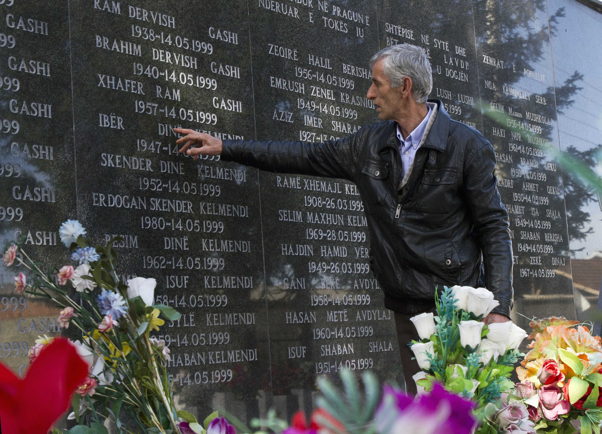 9 Serbs jailed for Kosovo massacre