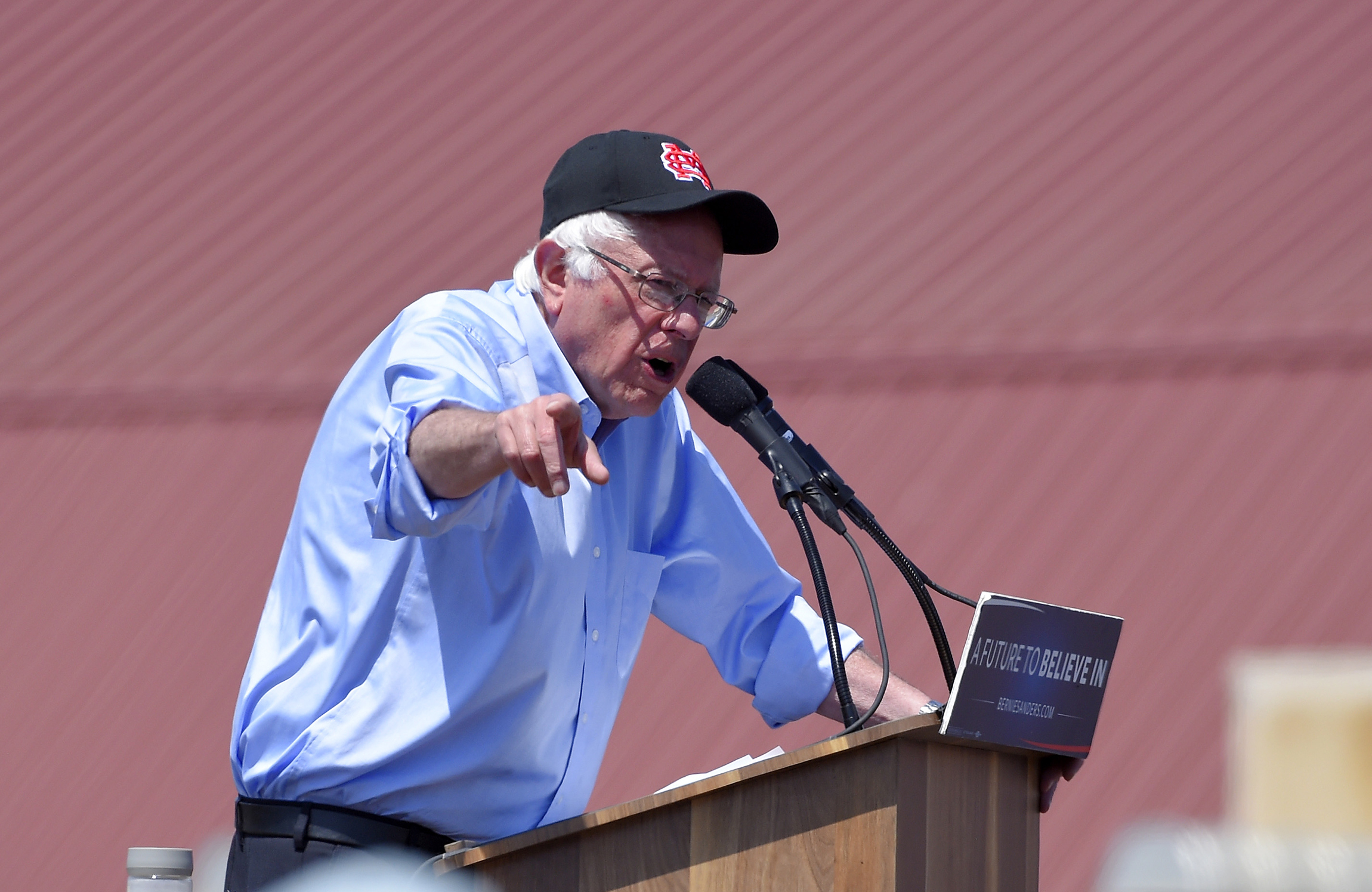 Sanders proposes national ban on fracking
