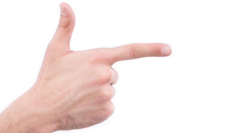 Florida man charged with robbing store with finger gun