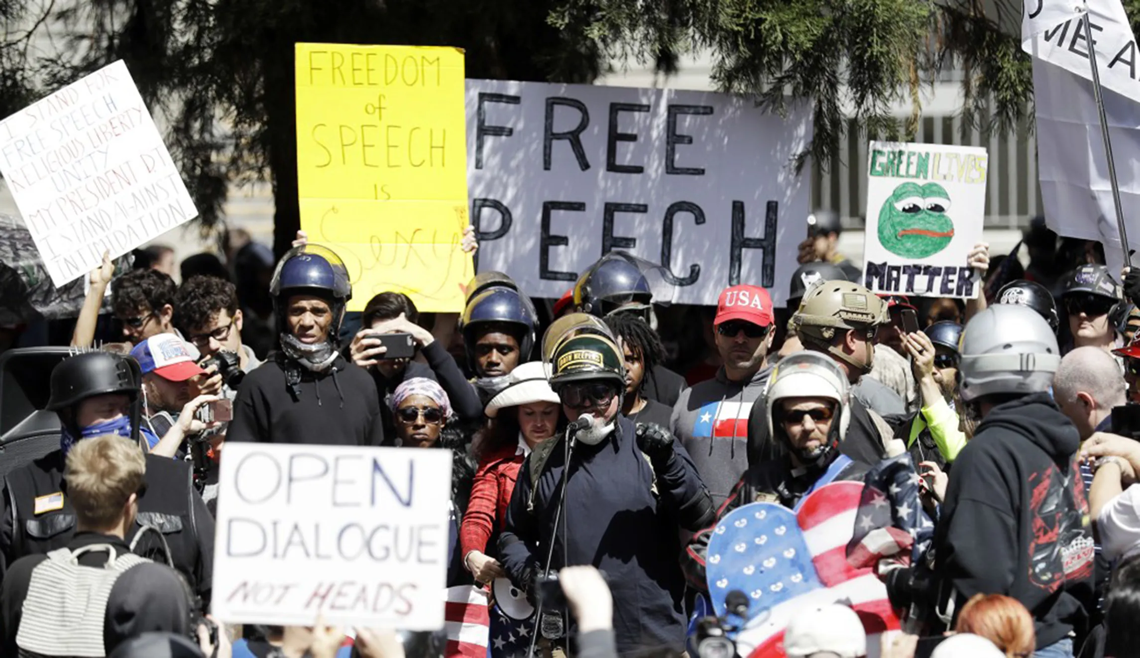 Florida law bans free speech zones, but will it be enforced?