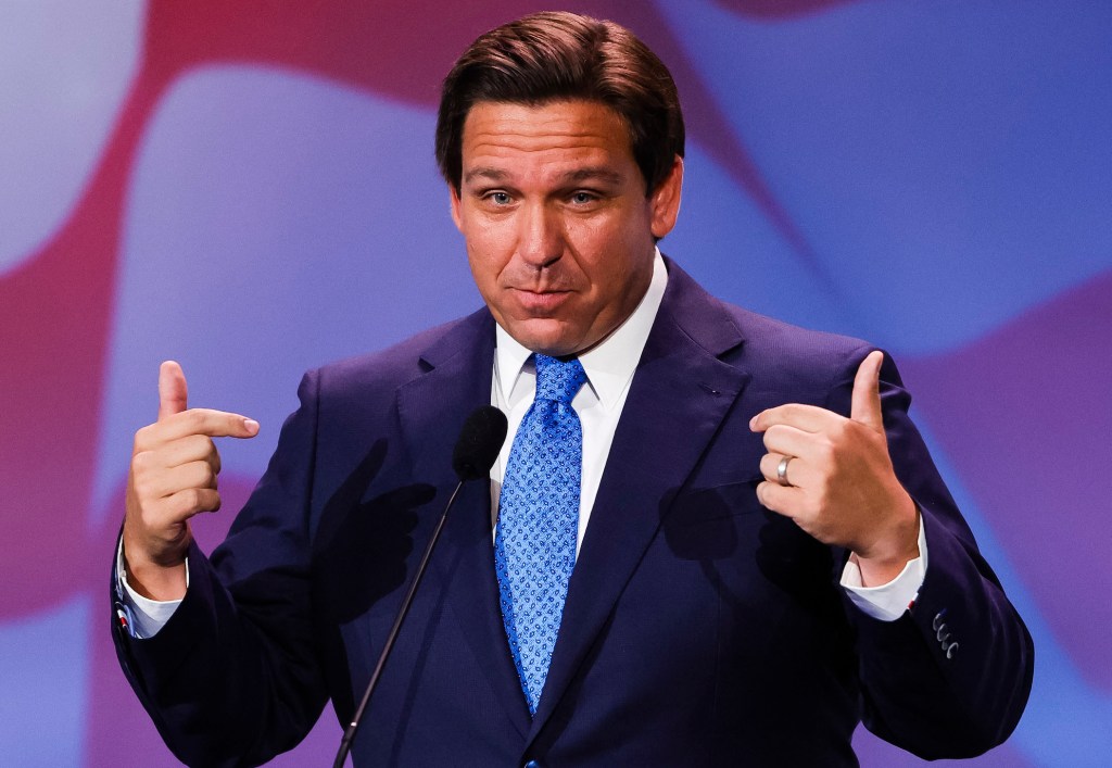 WATCH: DeSantis makes surprise appearance at Jacksonville Jaguars game