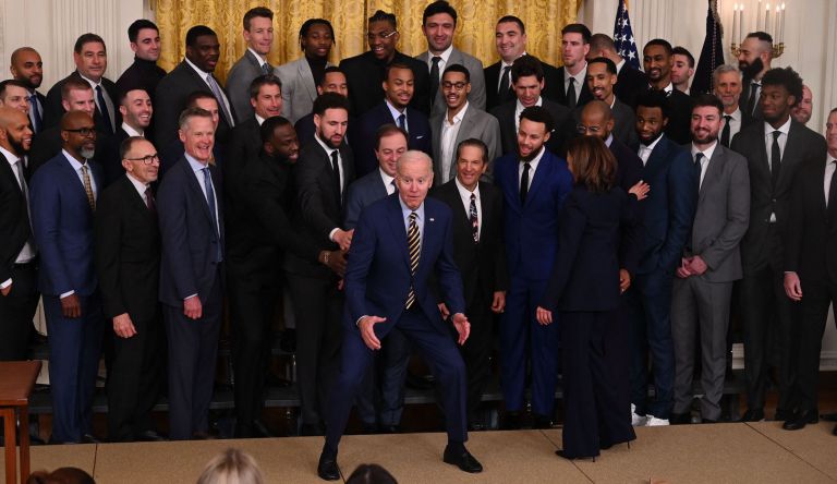 Biden mocks Trump while hosting Golden State Warriors at White House