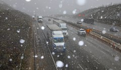 California winter storm closes massive I-5 freeway at Grapevine
