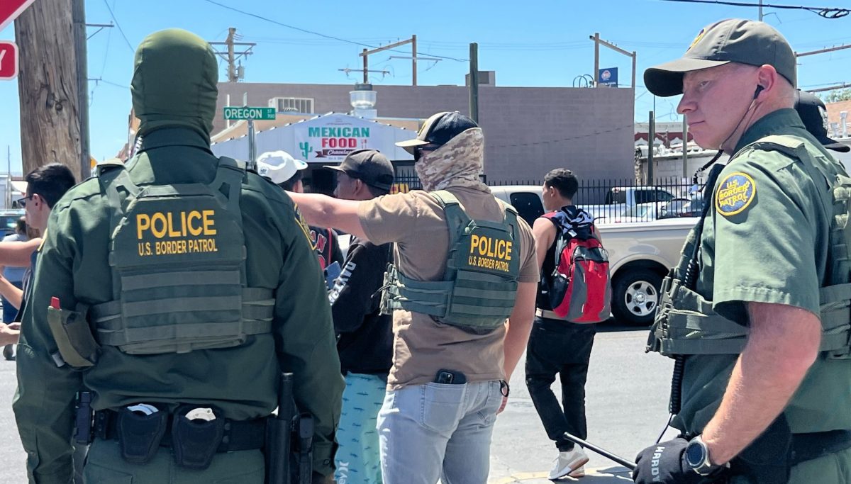 Border Patrol and ICE sweep through migrant camp in El Paso as Title 42 ...