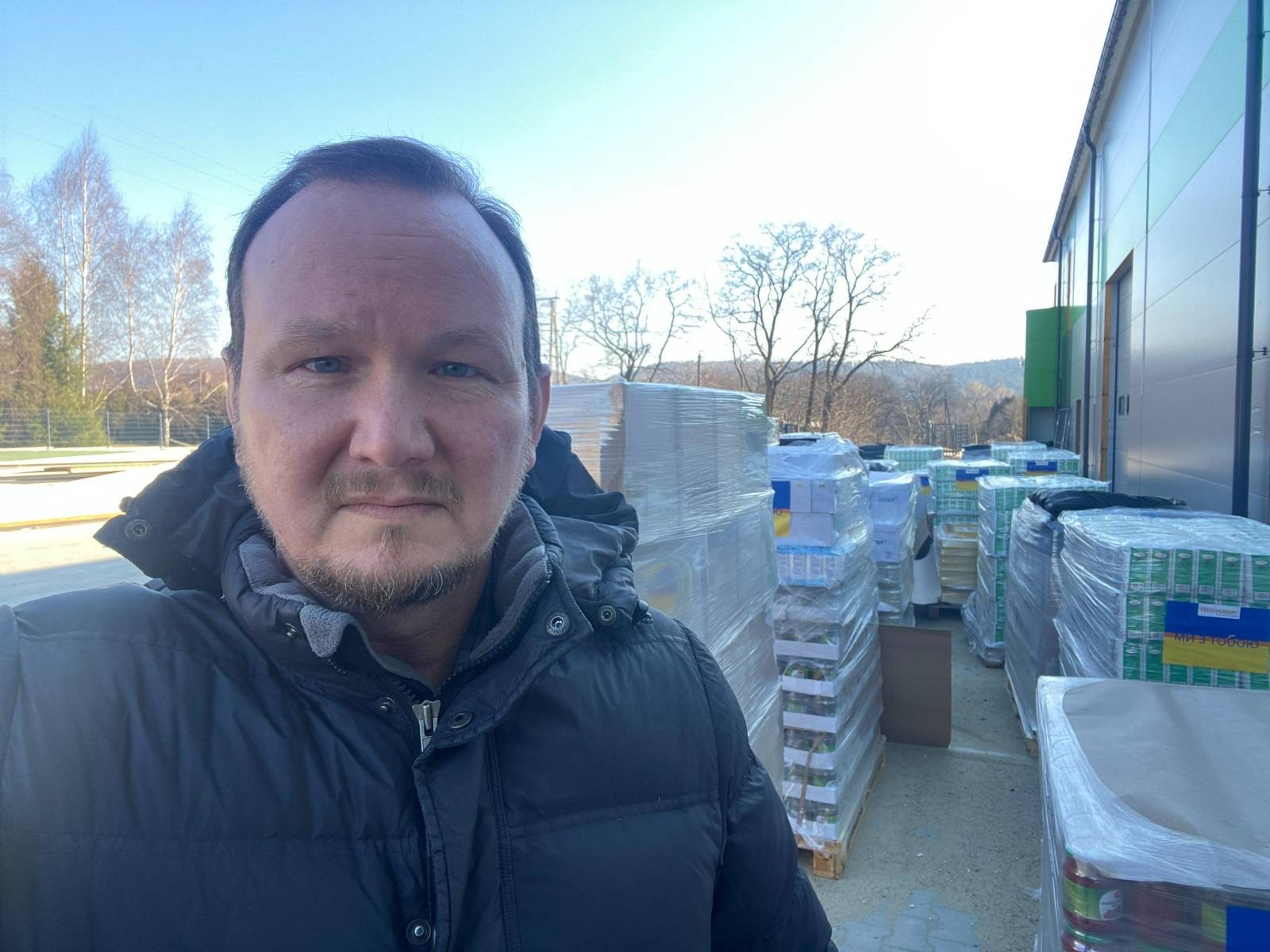 ‘Not afraid to love’: Personal donations help 10.5 million displaced Ukrainians