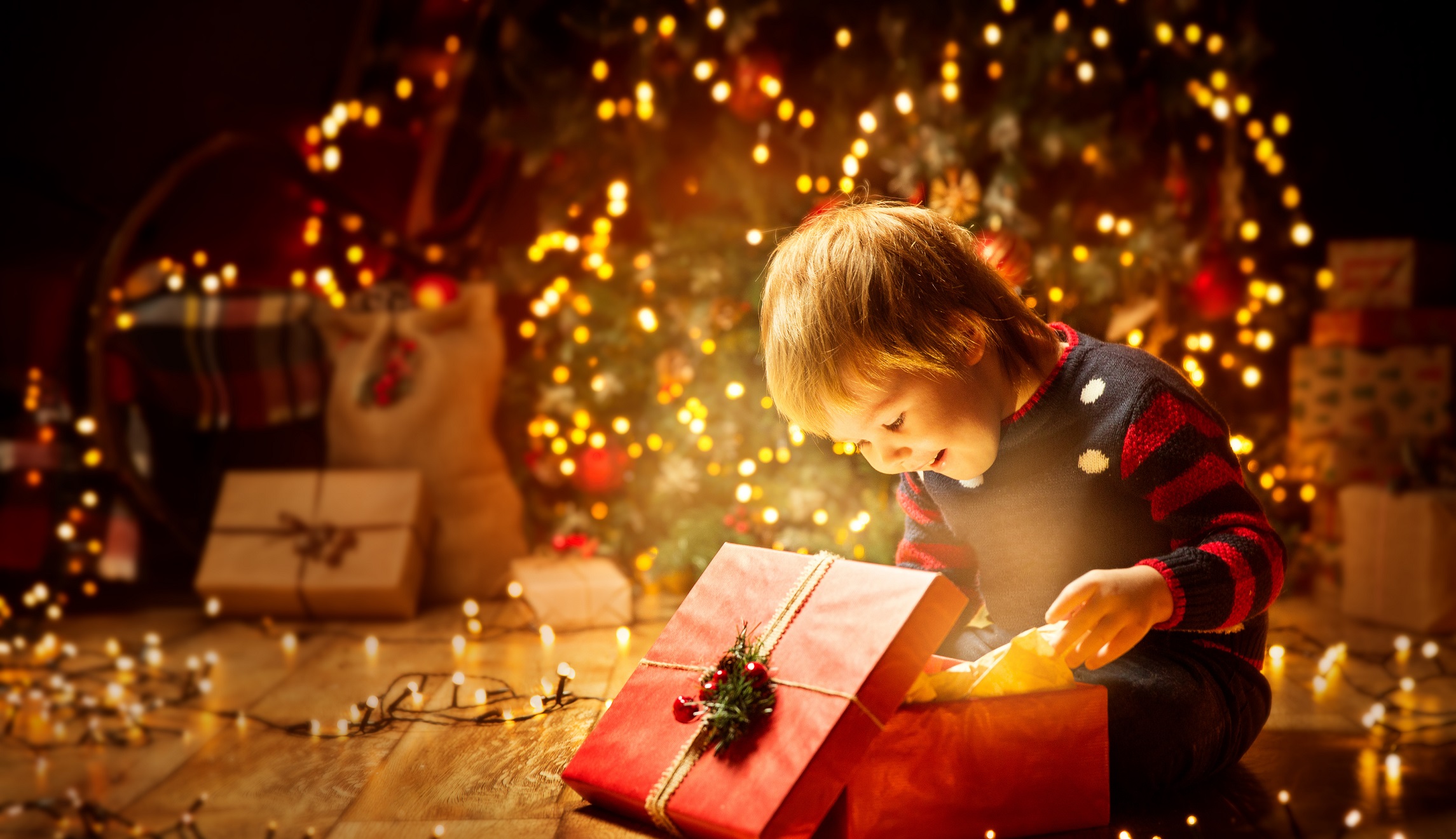 The economy delivers early Christmas presents