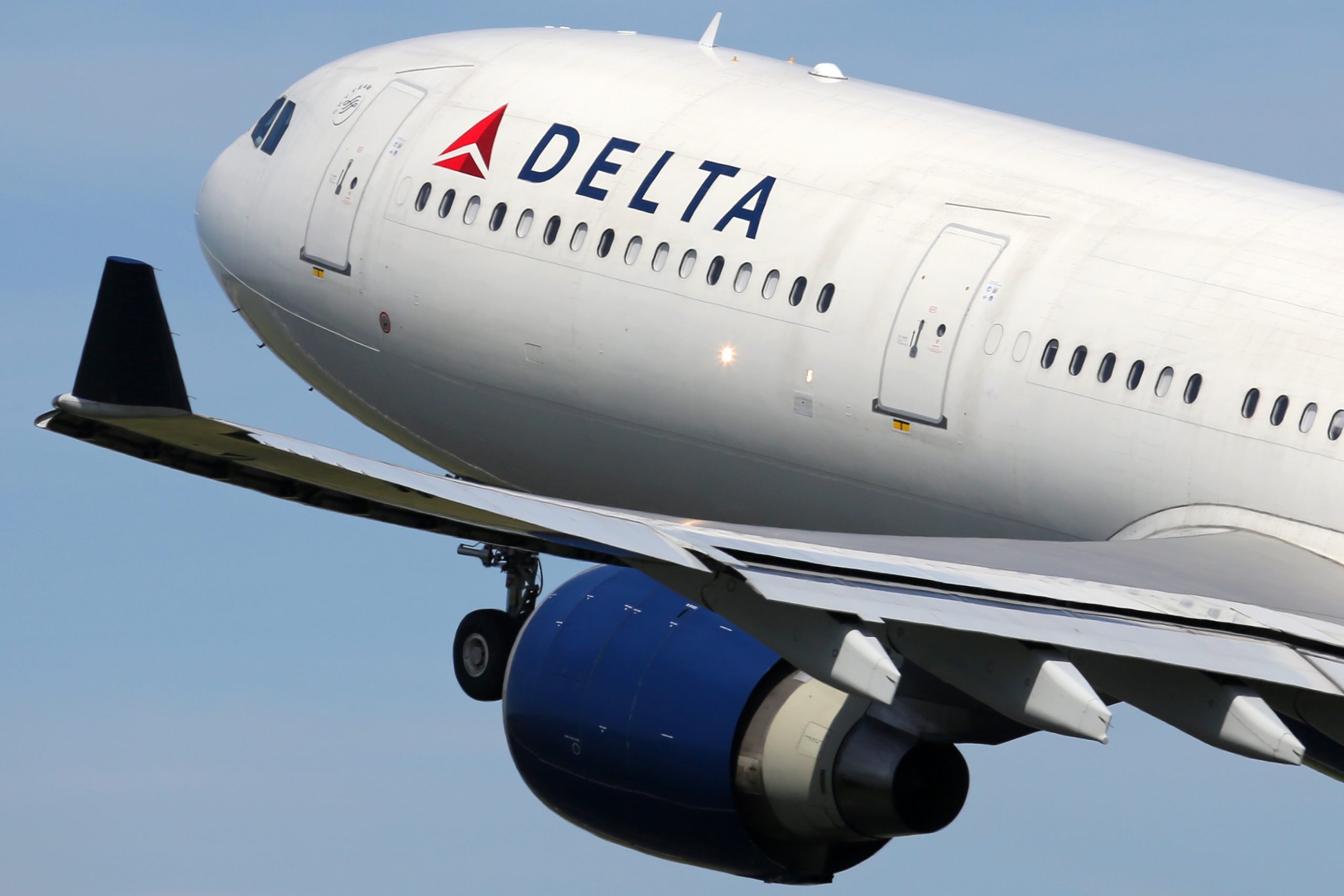 Off-duty flight attendant arrested in Oklahoma City after being ‘unruly’ on flight: Delta