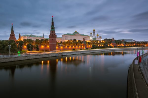 Paranoid Putin claims US is trying to partition Russia