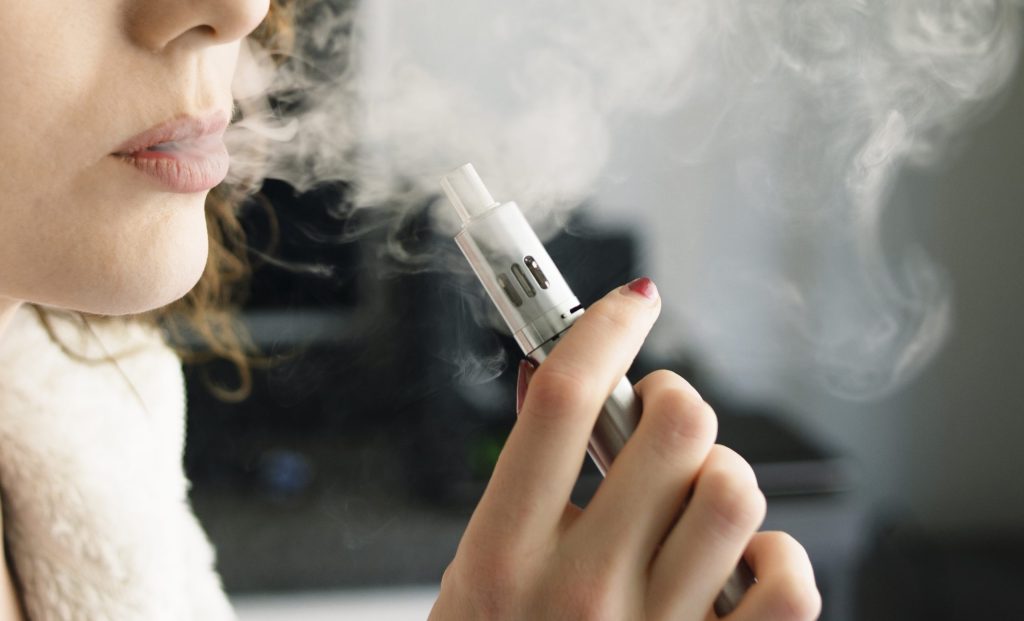 Sixth person dies of lung disease linked to e-cigarettes