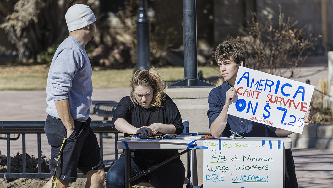 Democratic minimum wage hike effort sputters