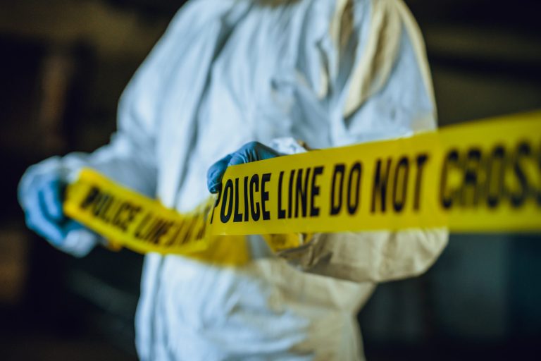 Minnesota woman found beheaded on sidewalk
