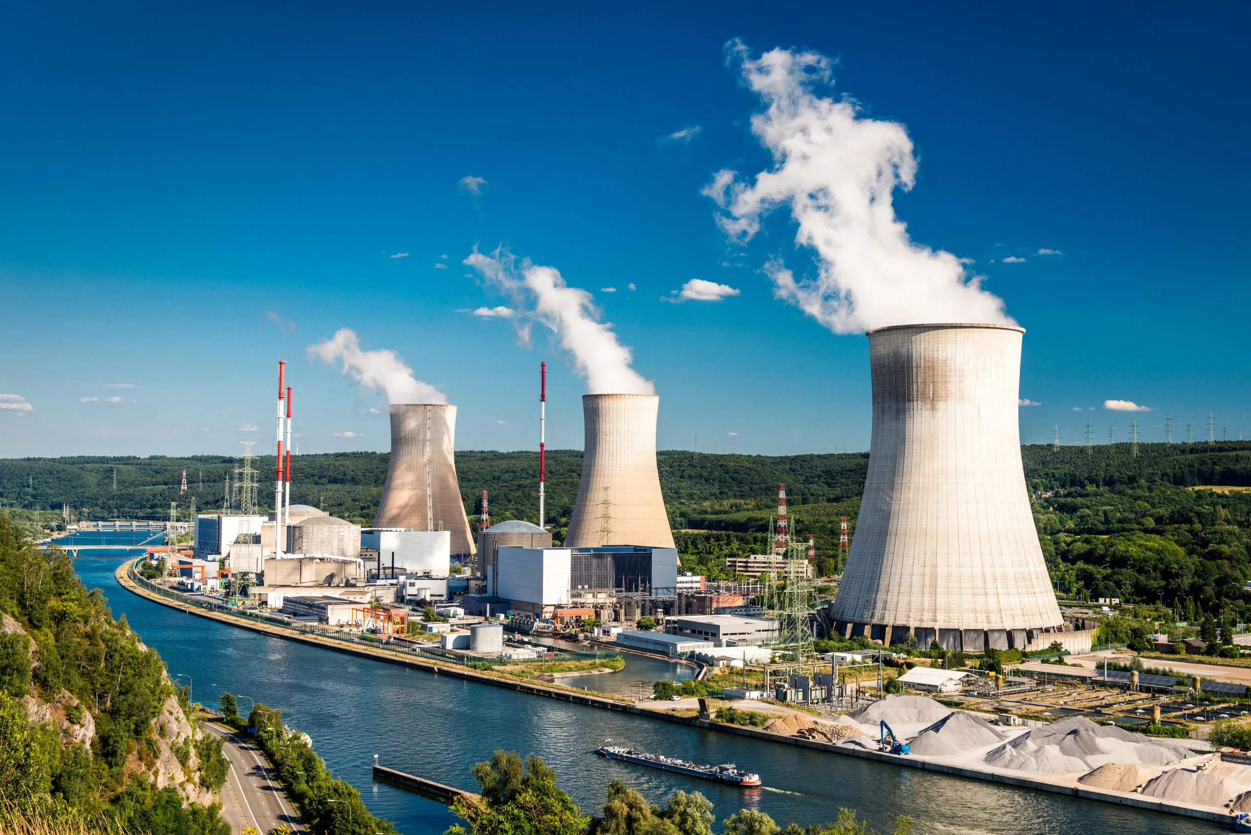 Environmentalists split on letting carbon-free nuclear power die