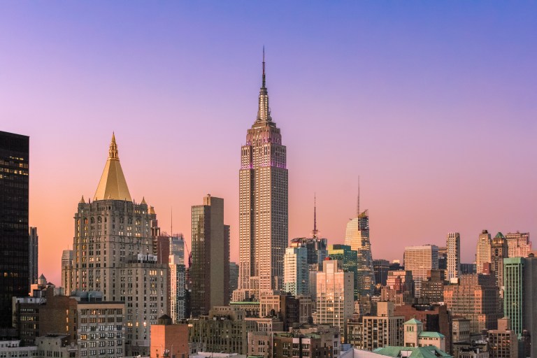 New York City mayor proposes COVID-19 vaccines for tourists at popular attractions