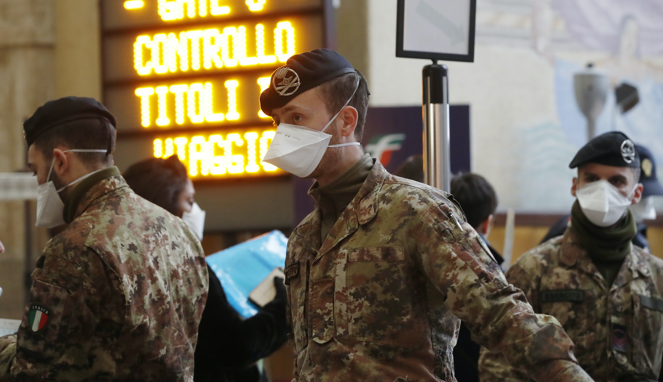 Coronavirus forces Italy to shut down nearly all businesses