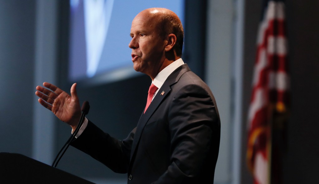 2020 Democrat compares DNC to Thanos over stricter debate qualifications