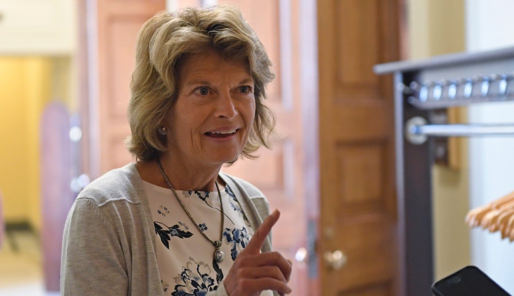Lisa Murkowski says she called Trump to clarify that she does not ‘hate’ him