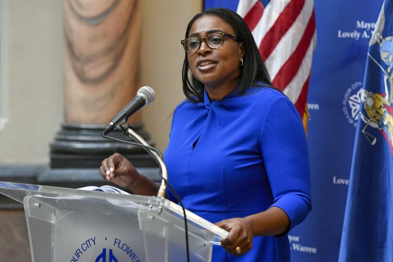 ‘Calling our people murderers’: Rochester police union calls on mayor to resign after handling of Daniel Prude case